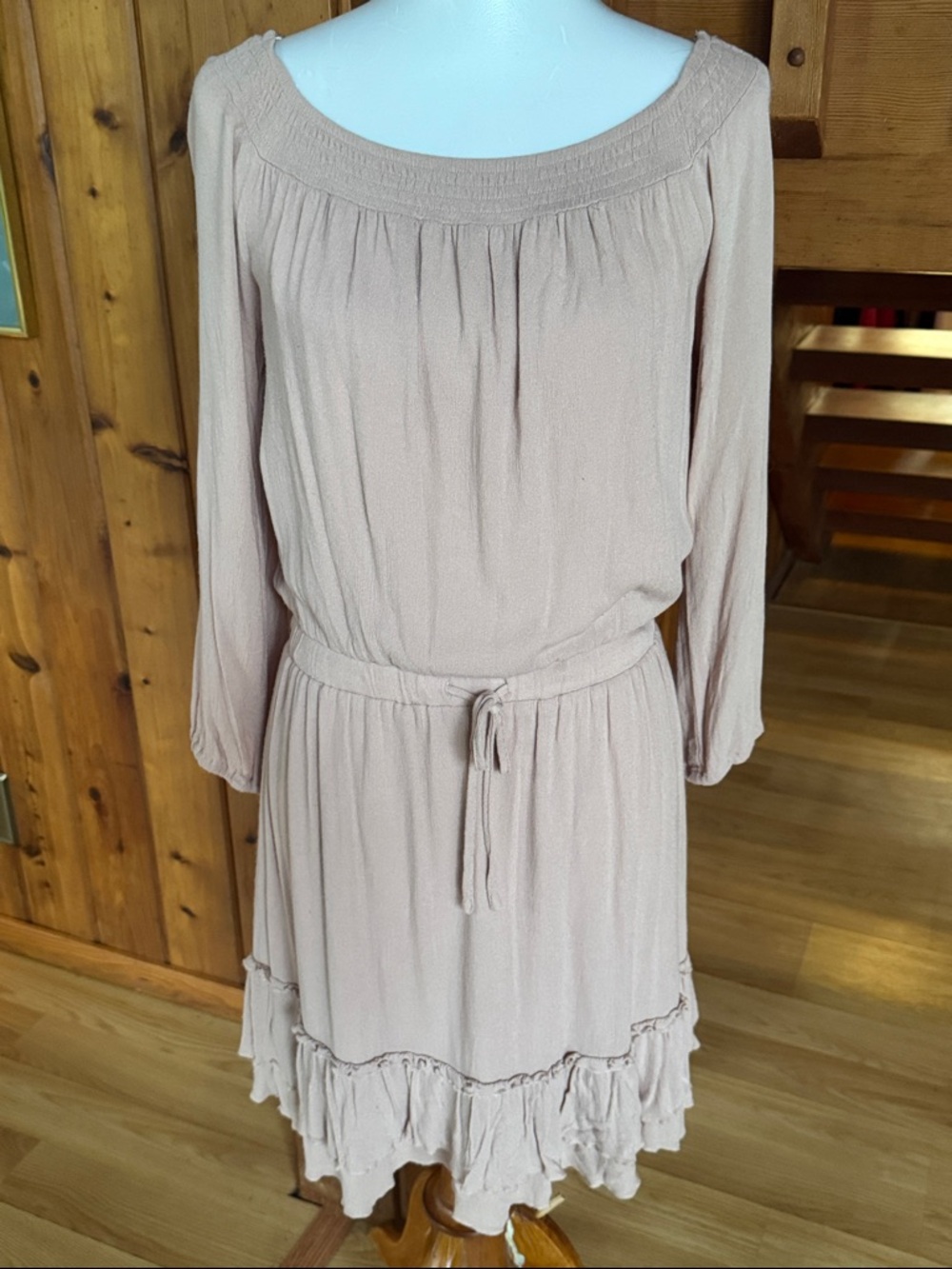 Ethereal Size Medium M Long-Sleeve Cream Tie-Waist Ruffle Hem Dress pink tan